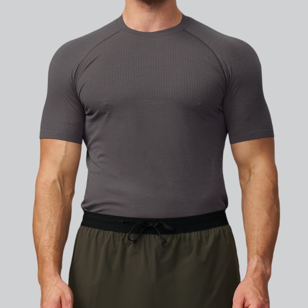 メンズソリッドカラースポーツ Tシャツジムワークアウト速乾半 - Sports Equipment Logos のレビューと価格