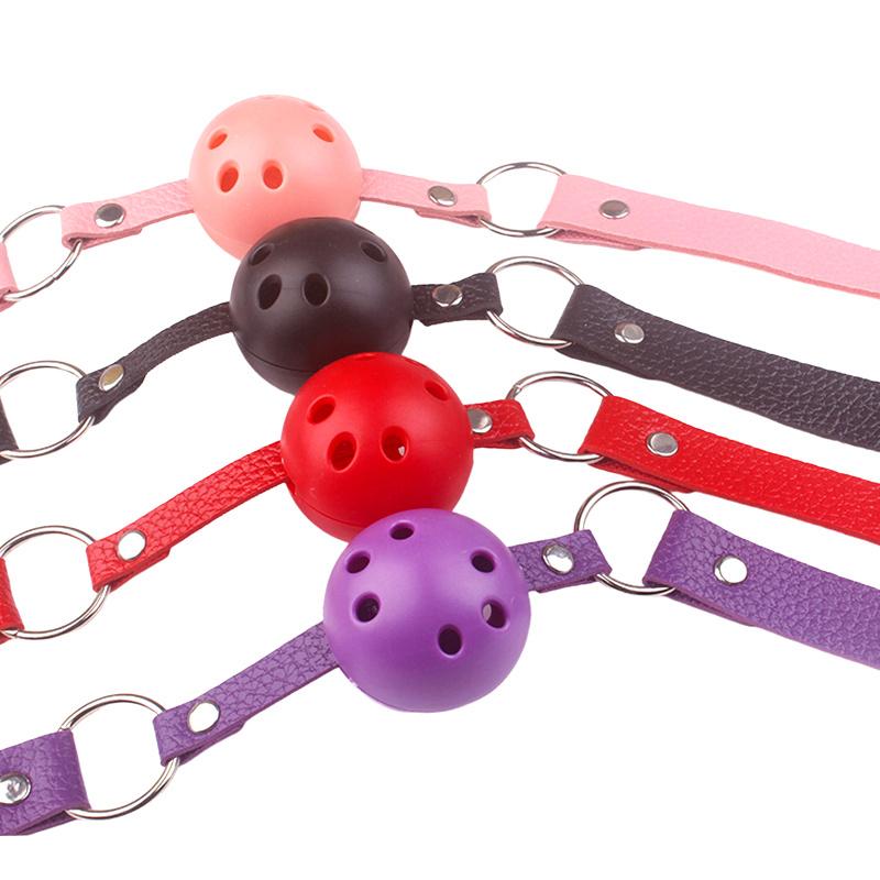 [Y] 4 色フェイクレザー口ギャグ調節可能なプラスチックボ - Bocce Ball Set のレビューと価格